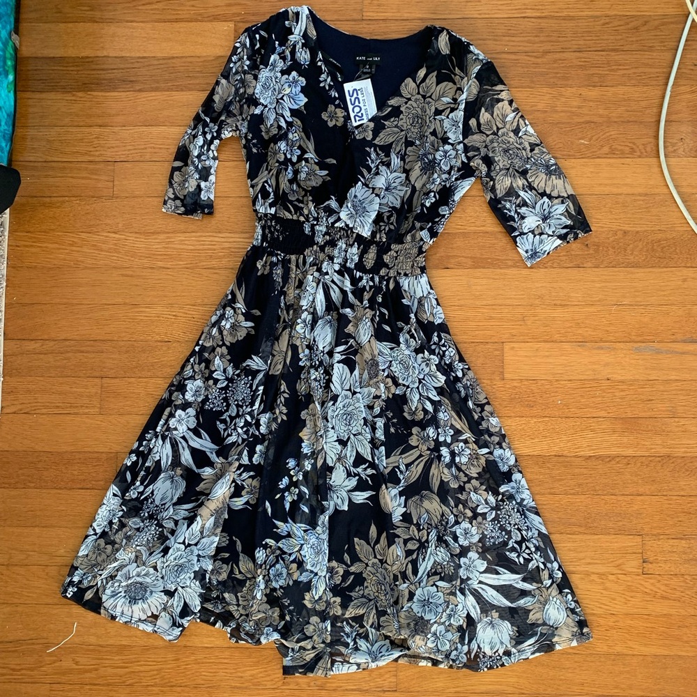 NWT Kate and Lily floral dress M